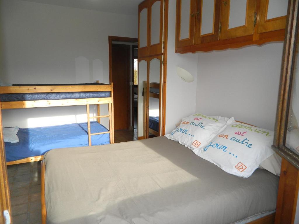Chambre D'Hotes Les 3 Moulins Коз Номер фото